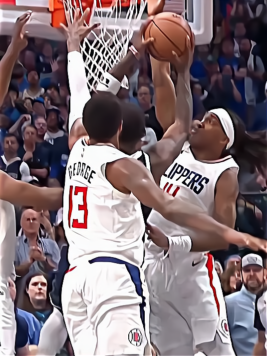 开云体育APP下载-美国男篮翻盘中国男篮，欧文完成帽子戏法的简单介绍