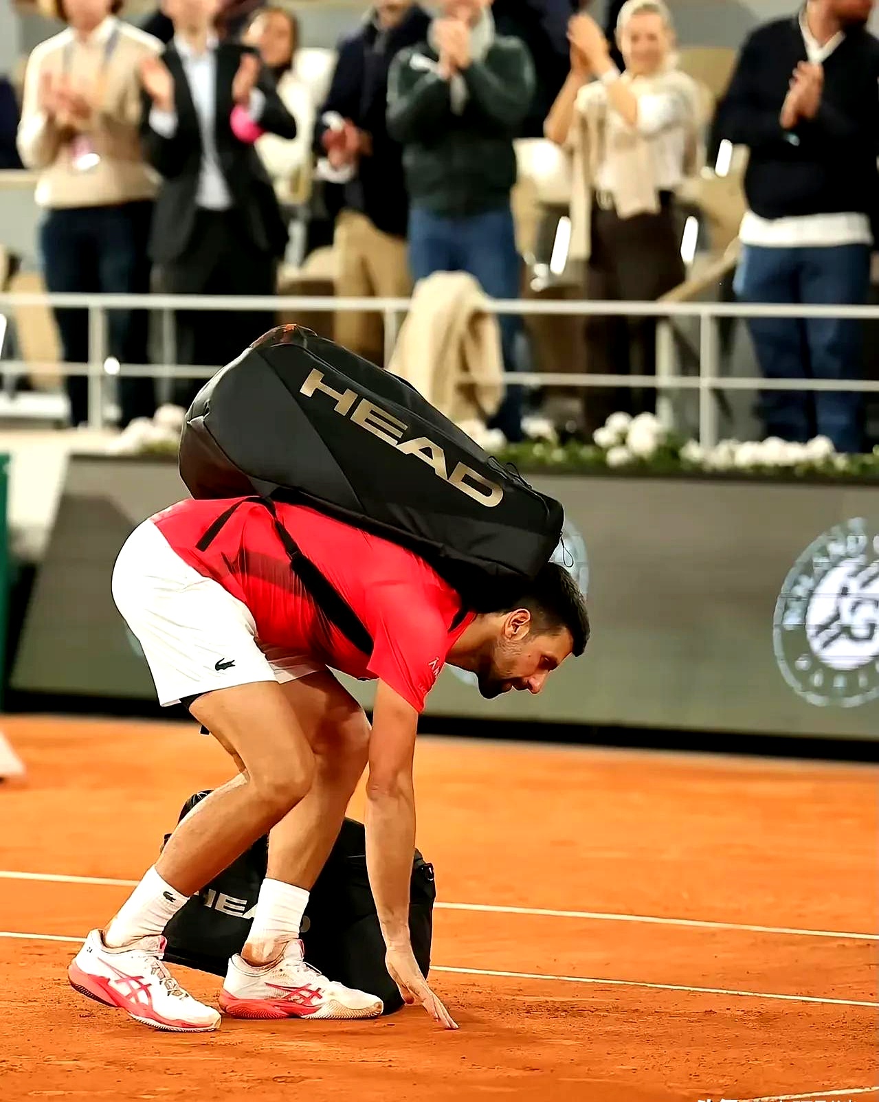 美国网球队爆冷法国网球队，德约科维奇统治全场