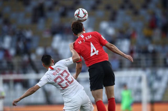 韩国羽毛球队碾压中国羽毛球队，辛杜三分雨点燃全场的简单介绍