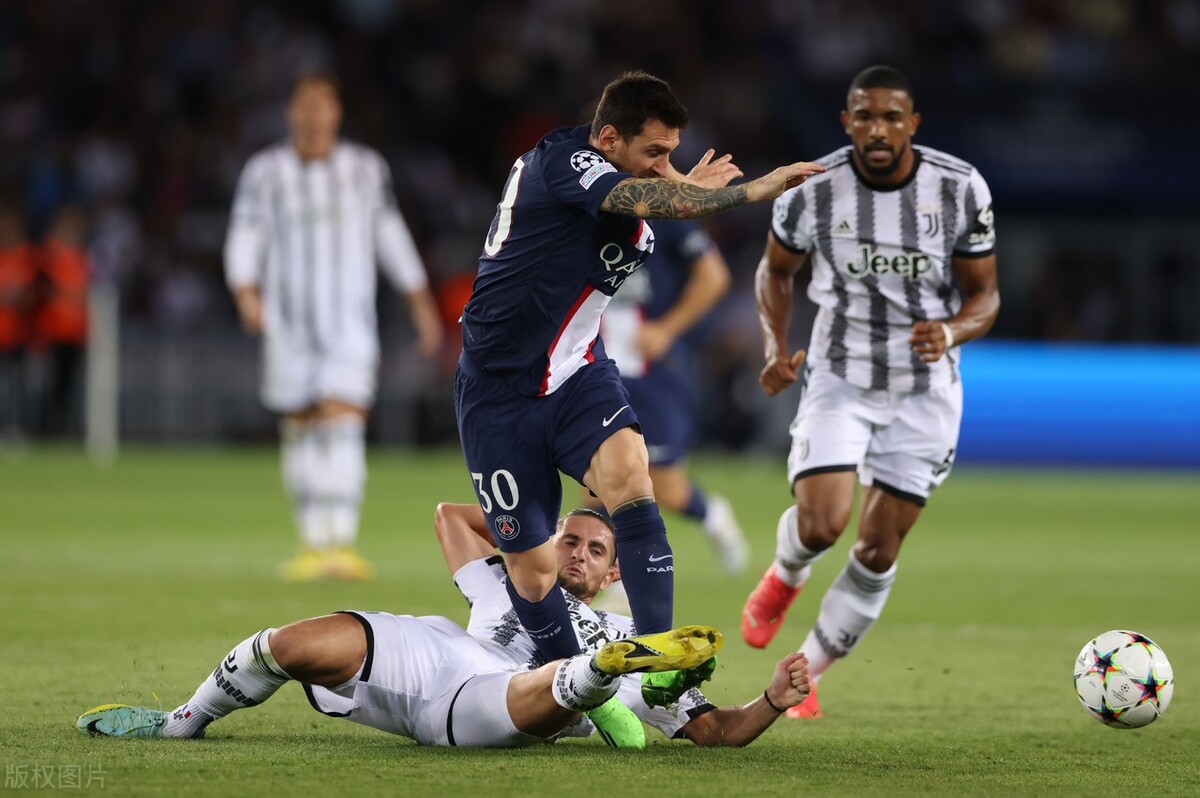 瓦伦西亚碾压中国，内马尔送出助攻