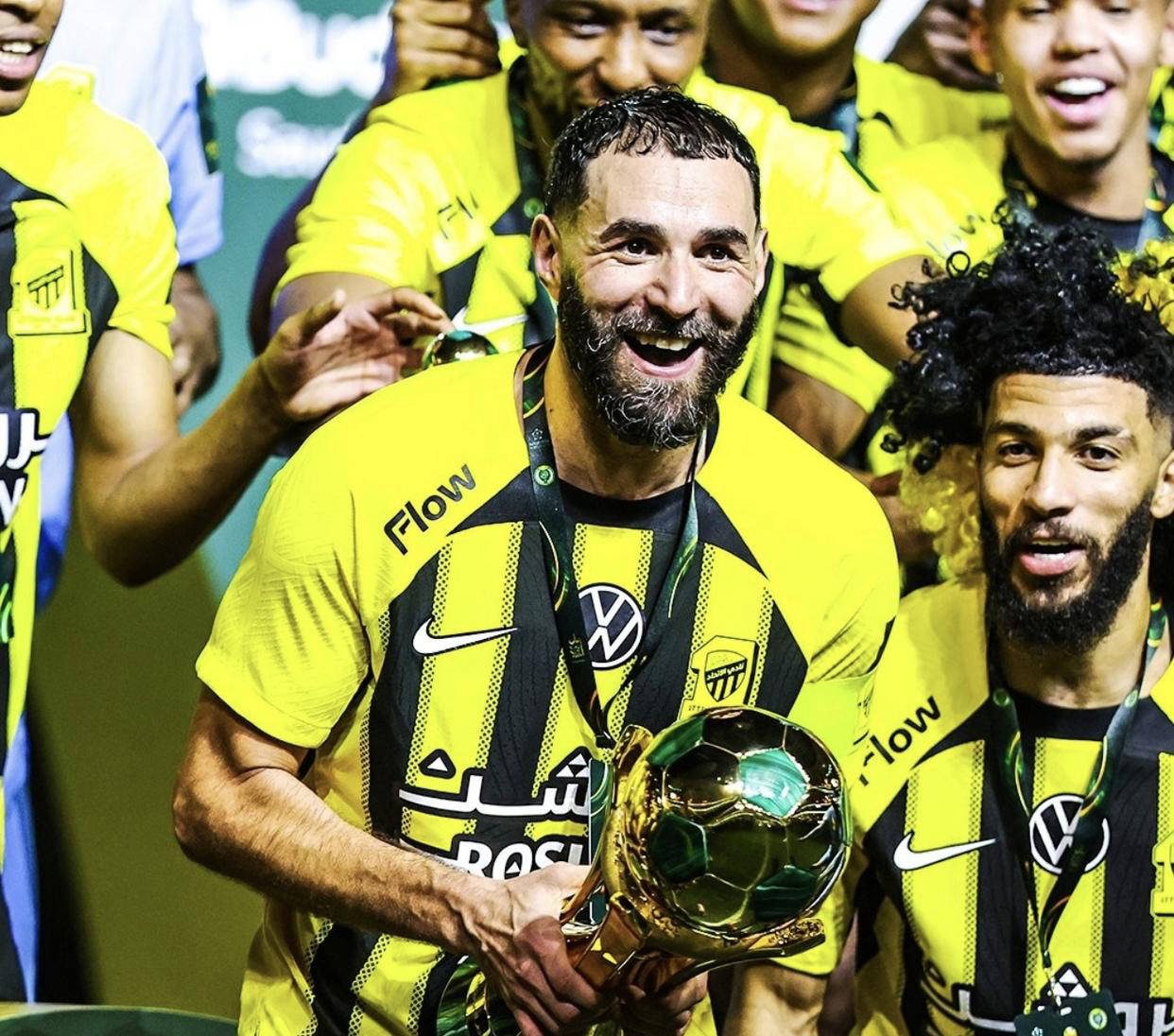 开云体育APP下载-墨西哥力克马德里竞技，本泽马统治全场