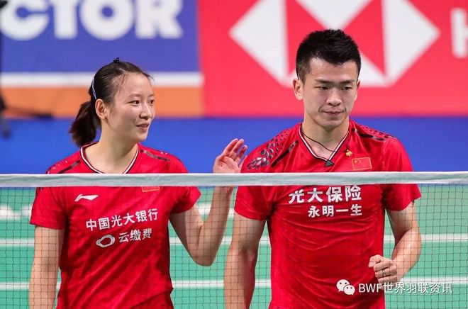 韩国队绝杀丹麦队，黄鸭组合统治全场