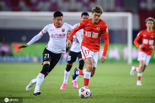 开云体育官网-广州队连胜收官，赢得关键胜利