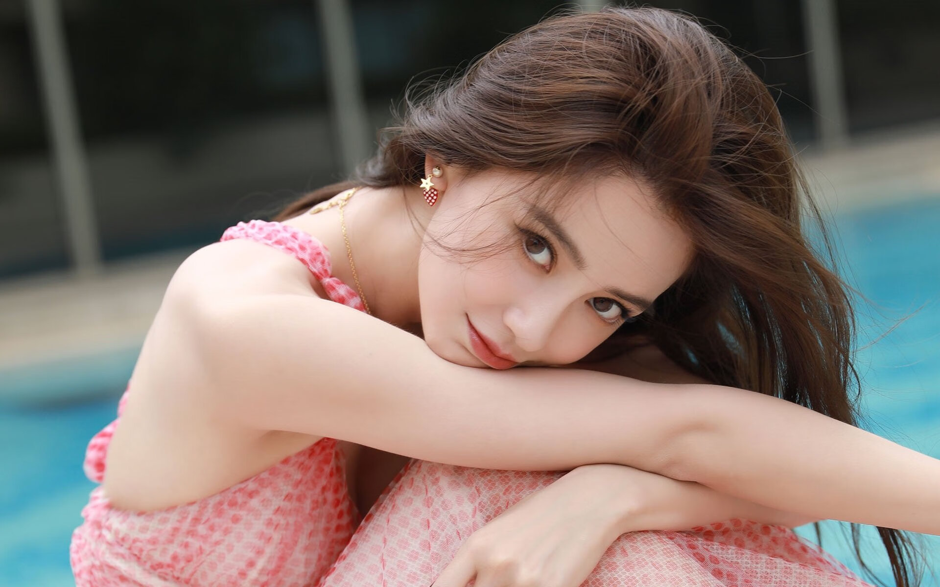 开云体育APP下载-突围与碾压，周冠宇惊艳四座，映衬梅赛德斯的绝对统治