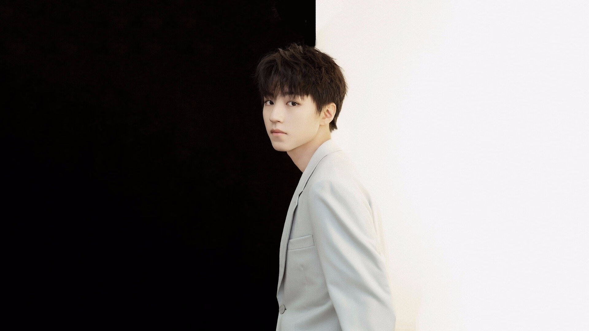 开云体育官网-当加勒比风暴席卷蒙得维的亚，一场足球如何成为照进现实的光