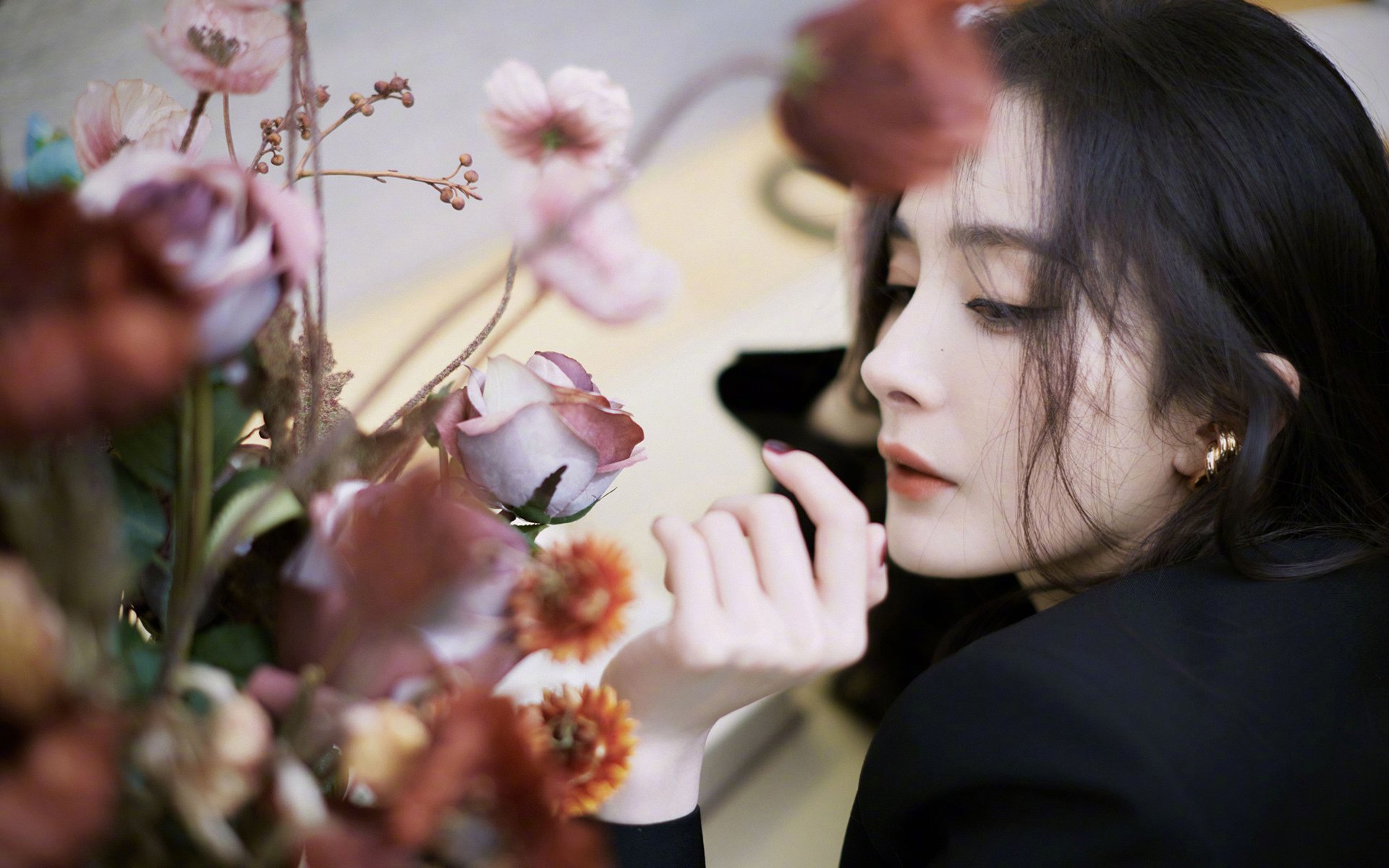 唯一性的双重奏,突尼斯压哨奇迹与凯恩的西甲德比传奇