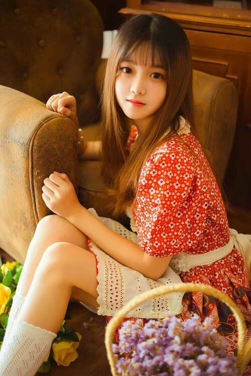 看到阿根廷制霸佛罗伦萨，弗拉霍维奇成为关键先生这个充满矛盾张力的关键词，我脑海中立刻浮现出一幅独特的足球图景。这并非地理上的错位，而是战术与文化融合的绝佳隐喻。试想一下这个标题