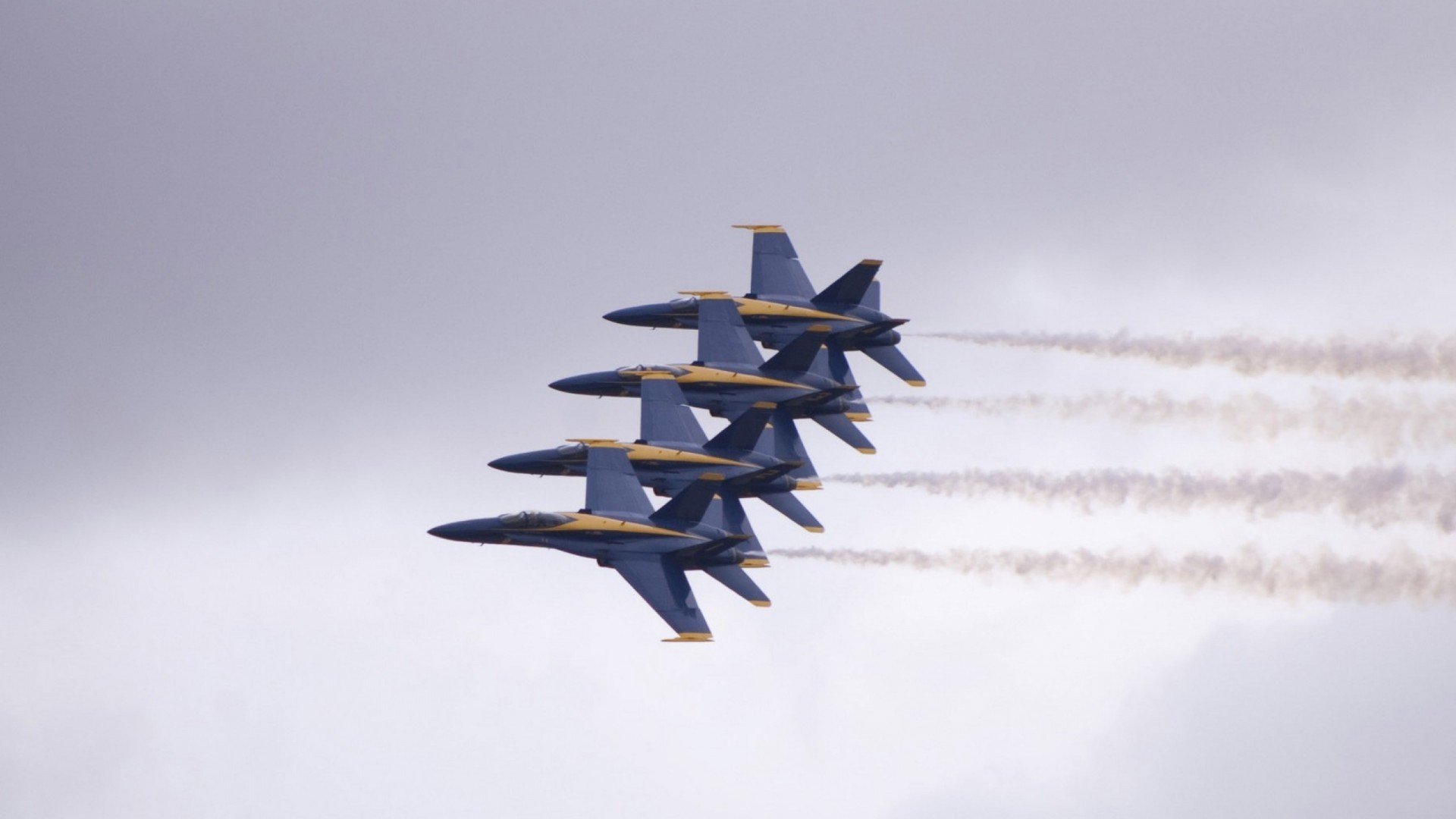 秩序的裂痕，从德甲王座震动到欧联堡垒陷落